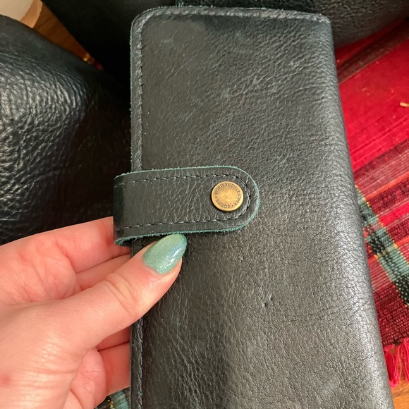 SOLD  Leather:Boreal: Naomi (small, large, and bifold wallet bundle) - Picture 3 of 6